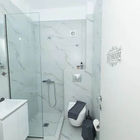 E&S Balaska Apartments Kavala Buitenkant foto